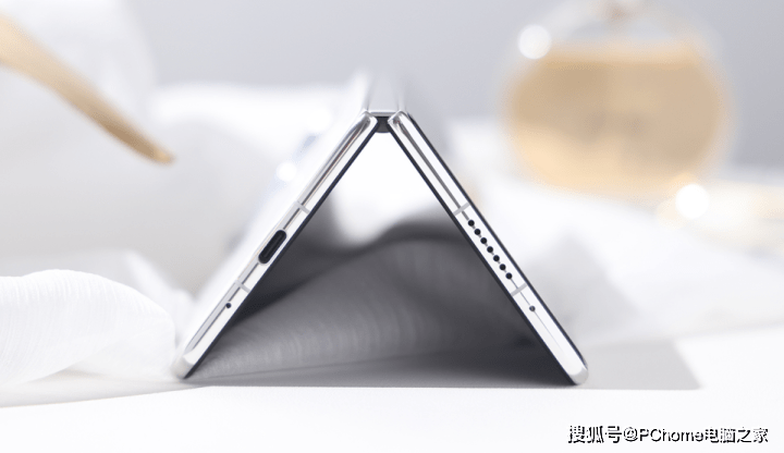 华为领跑众人追 折叠屏行业米乐 M6米乐的领军者不是说说而已(图3)