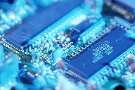 这三个新兴工科专业用人米乐 M6米乐缺口大竞争压力小！(图3)