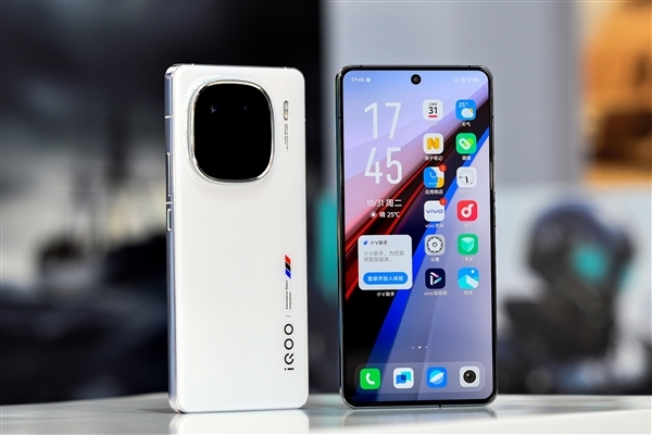 系列首次！iQOO 12 Pro防护升级：支持IP68级防尘防水(图1)