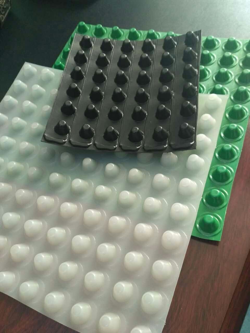 HDPE排水防水保护板施工规范(图1)