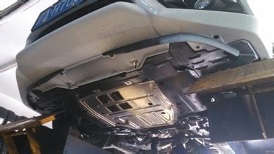 给发动机装护板 结果是爱车还是毁车？(图6)