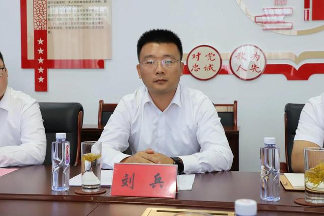 年产40万吨环保水基纳米乳液树脂项目签约仪式在吕艺镇举行(图1)
