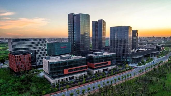 《苏州日报》头版聚焦：书写中国式现代化园区实践新篇章(图5)